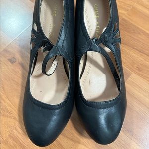1950s Inspired Black Leather Pump Heels
